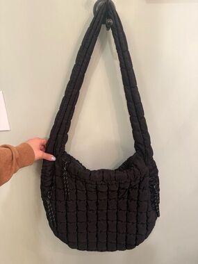 Quilted Puffer Hobo by Urban Expressions